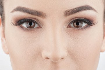 Tout comprendre de la teinture des sourcils